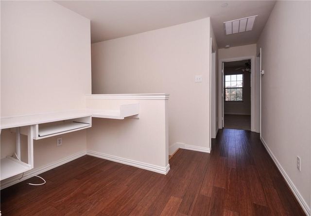 468 Hunt Drive, Lewisville, TX 75067
