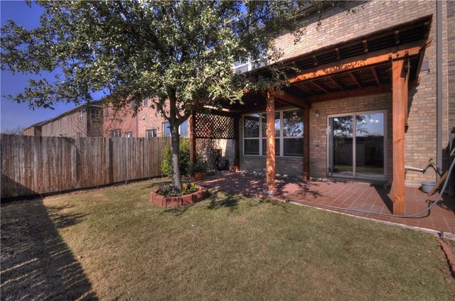 468 Hunt Drive, Lewisville, TX 75067