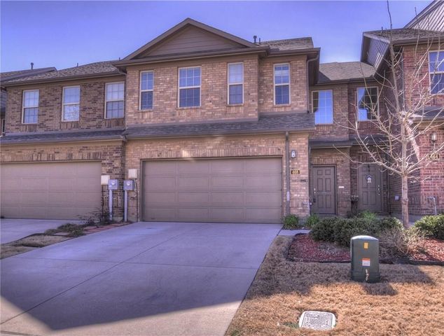 468 Hunt Drive, Lewisville, TX 75067