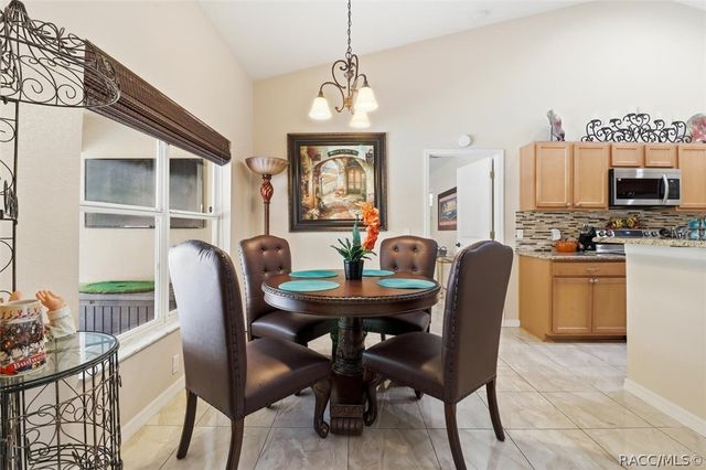 11 Heuchera Court E, Homosassa, FL 34446