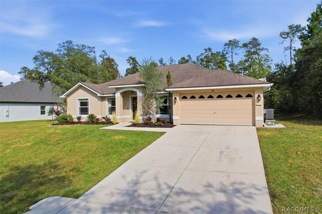 11 Heuchera Court E, Homosassa, FL 34446