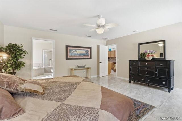 11 Heuchera Court E, Homosassa, FL 34446