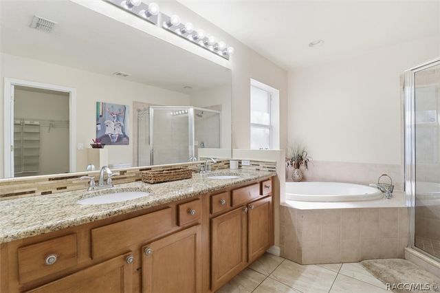 11 Heuchera Court E, Homosassa, FL 34446