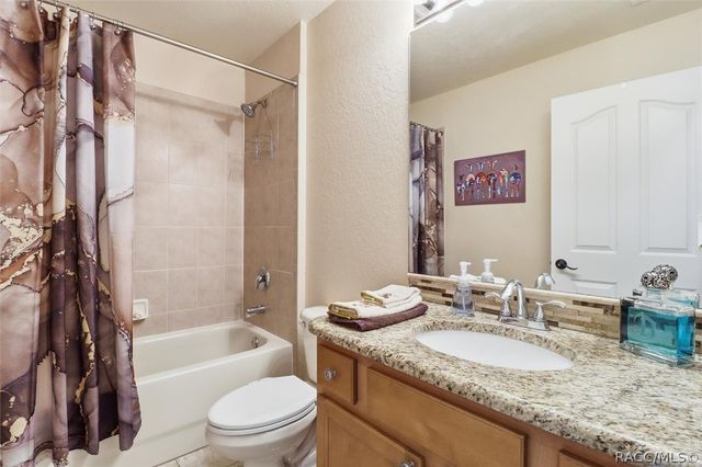 11 Heuchera Court E, Homosassa, FL 34446