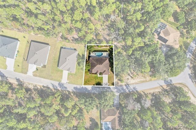 11 Heuchera Court E, Homosassa, FL 34446