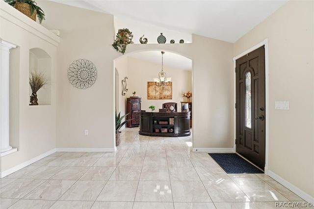 11 Heuchera Court E, Homosassa, FL 34446