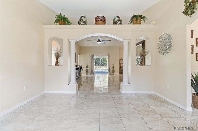 11 Heuchera Court E, Homosassa, FL 34446