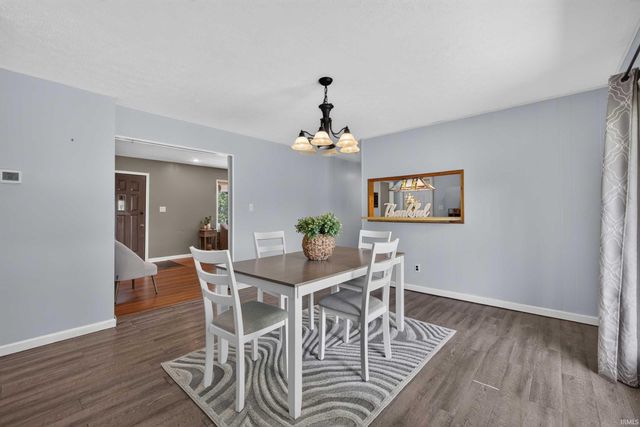 117 Robinhood Lane, Bedford, IN 47421