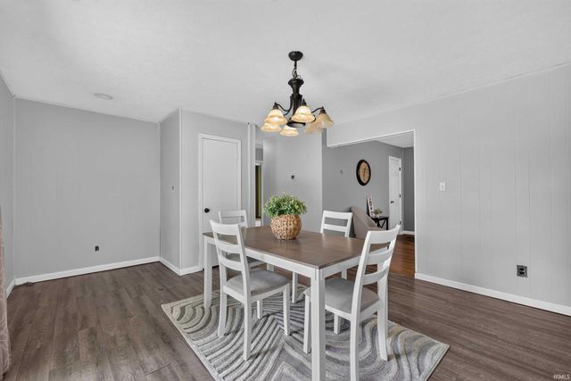 117 Robinhood Lane, Bedford, IN 47421