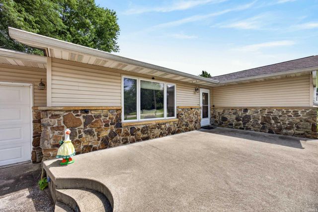 117 Robinhood Lane, Bedford, IN 47421
