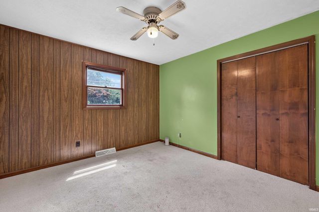 117 Robinhood Lane, Bedford, IN 47421