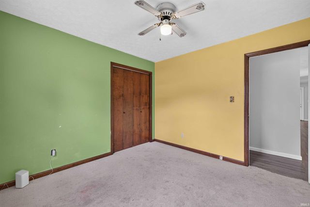 117 Robinhood Lane, Bedford, IN 47421