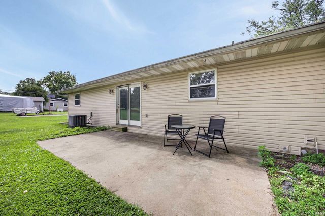 117 Robinhood Lane, Bedford, IN 47421