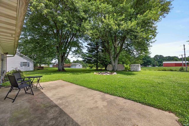 117 Robinhood Lane, Bedford, IN 47421