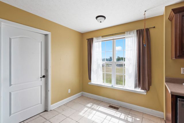 5261 Youngville Rd, Springfield, TN 37172
