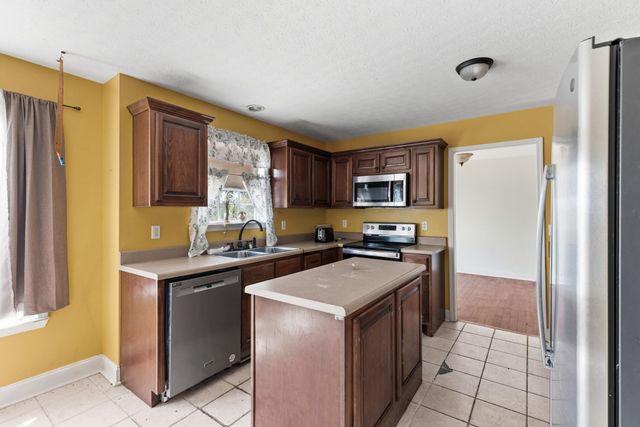 5261 Youngville Rd, Springfield, TN 37172
