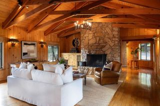 17094 Cachagua Road, Carmel Valley, CA 93924