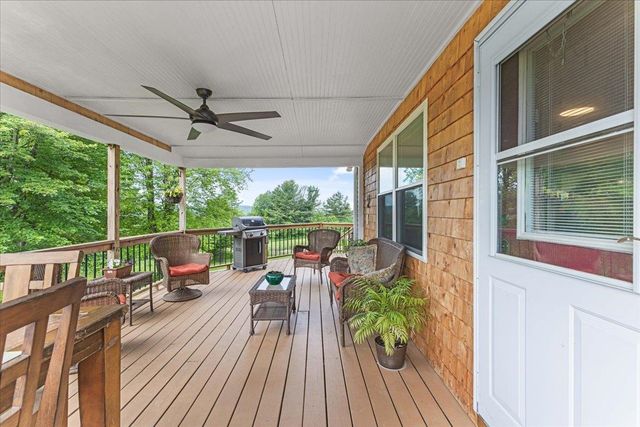 15 Marshall Lane, Jericho, VT 05465