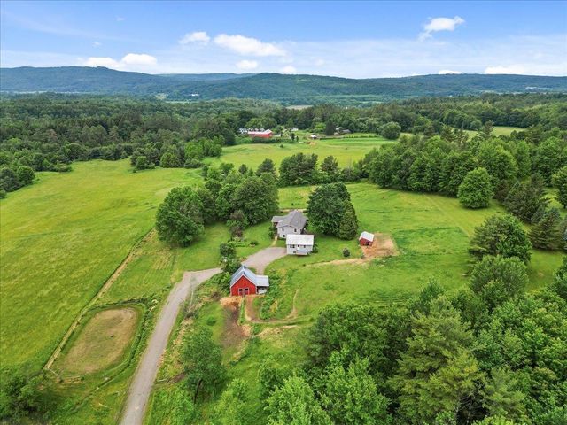 15 Marshall Lane, Jericho, VT 05465