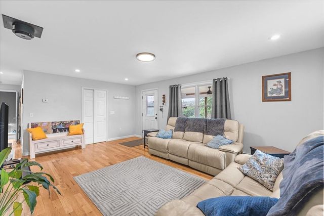 15 Marshall Lane, Jericho, VT 05465