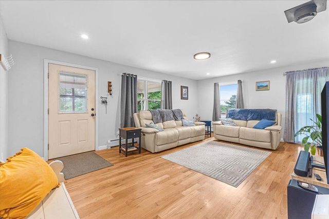 15 Marshall Lane, Jericho, VT 05465
