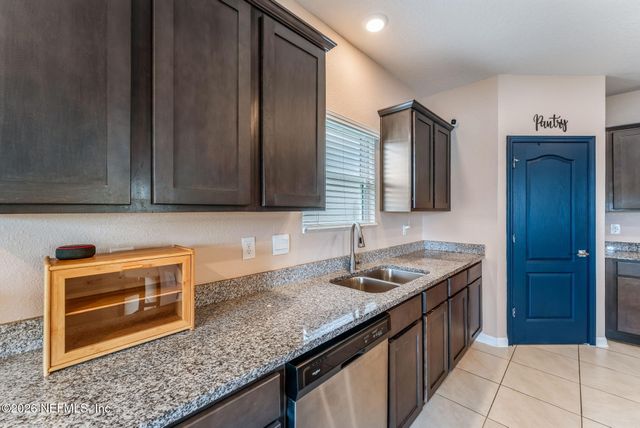 86719 NASSAU CROSSING Way, Yulee, FL 32097