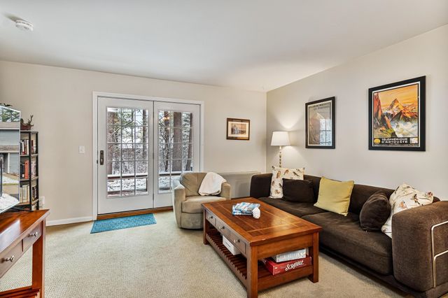 65 Pine Ledge Court, Burlington, VT 05401