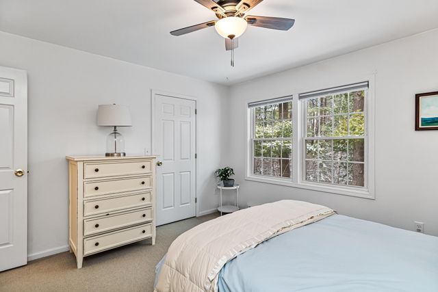 65 Pine Ledge Court, Burlington, VT 05401