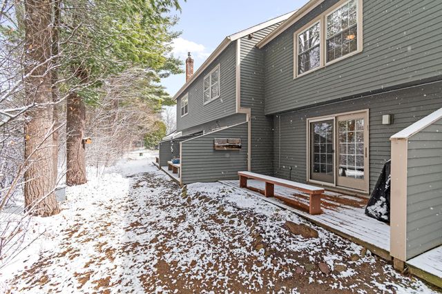 65 Pine Ledge Court, Burlington, VT 05401