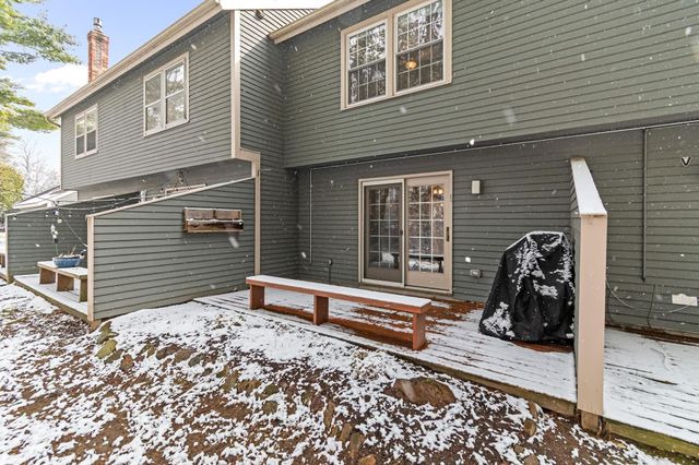 65 Pine Ledge Court, Burlington, VT 05401