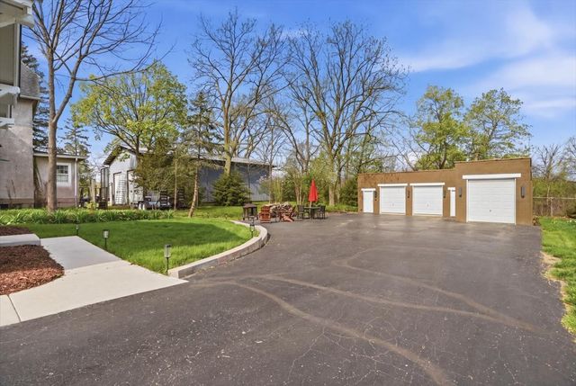 68 Cedar Avenue, Lake Villa, IL 60046