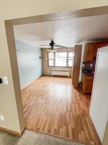 1218 20th Street N, Moorhead, MN 56560