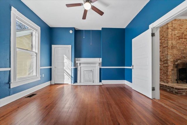 2069 VINTON AVE, Memphis, TN 38104