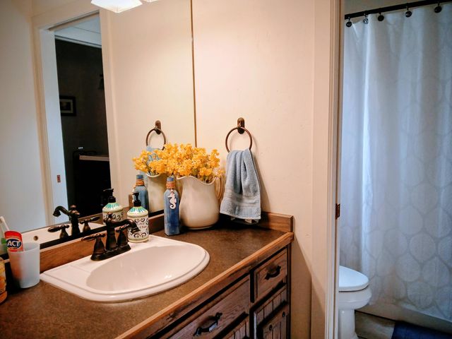 2485 Presidential Drive, Tulare, CA 93274