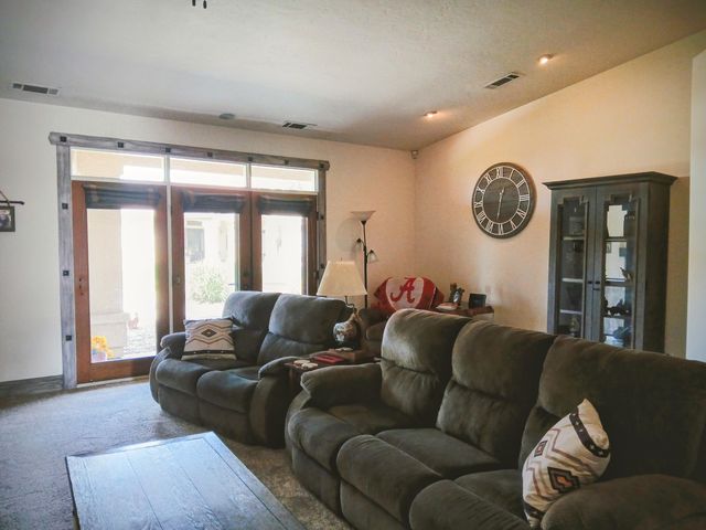 2485 Presidential Drive, Tulare, CA 93274