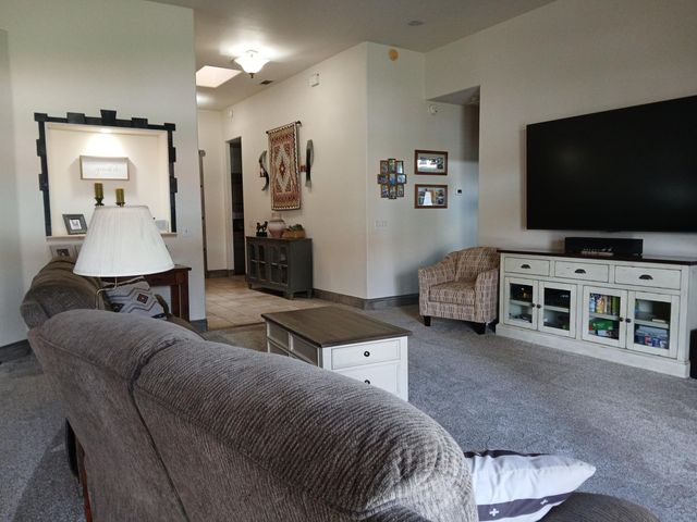 2485 Presidential Drive, Tulare, CA 93274