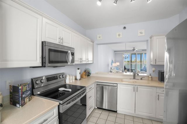 7984 SAILBOAT KEY BOULEVARD S 306, St Petersburg, FL 33707