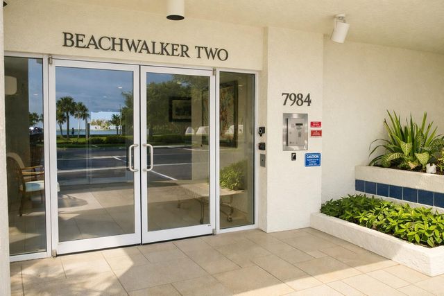 7984 SAILBOAT KEY BOULEVARD S 306, St Petersburg, FL 33707