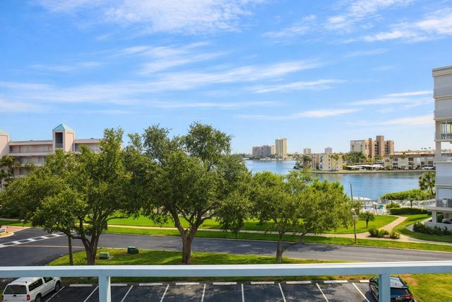 7984 SAILBOAT KEY BOULEVARD S 306, St Petersburg, FL 33707