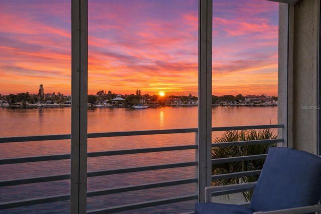7984 SAILBOAT KEY BOULEVARD S 306, St Petersburg, FL 33707