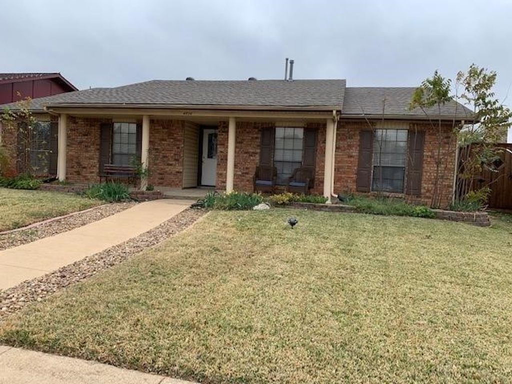4816 Roberts Drive, The Colony, TX 75056
