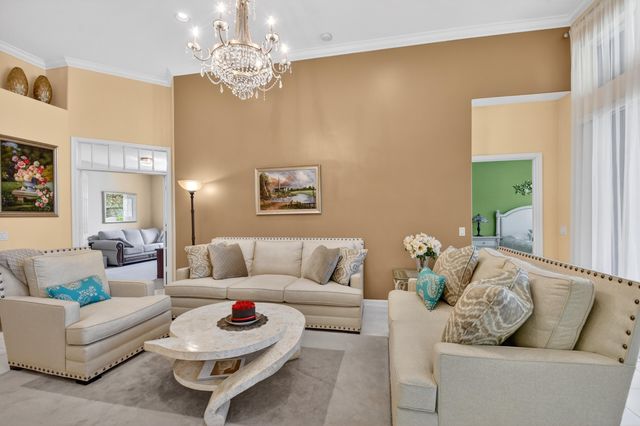 109 Palm Circle, Atlantis, FL 33462