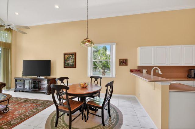 109 Palm Circle, Atlantis, FL 33462