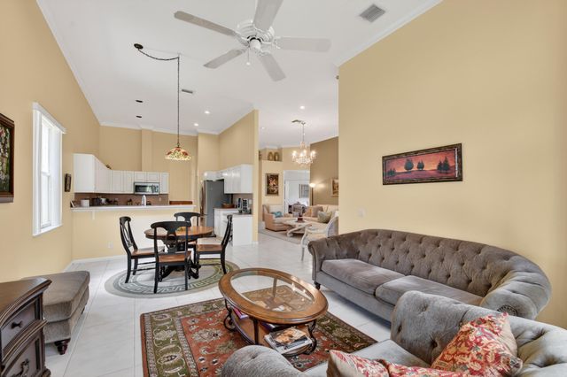 109 Palm Circle, Atlantis, FL 33462