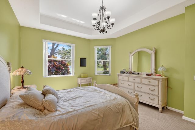 109 Palm Circle, Atlantis, FL 33462