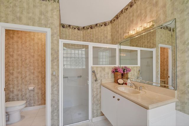 109 Palm Circle, Atlantis, FL 33462