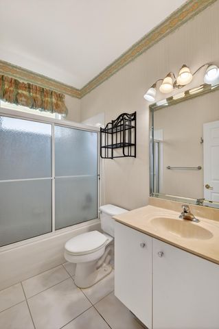 109 Palm Circle, Atlantis, FL 33462