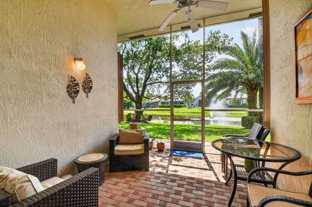109 Palm Circle, Atlantis, FL 33462