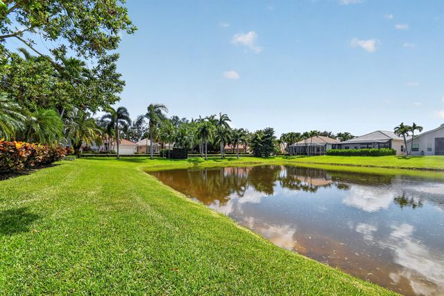 109 Palm Circle, Atlantis, FL 33462