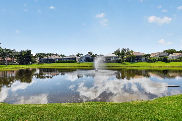 109 Palm Circle, Atlantis, FL 33462